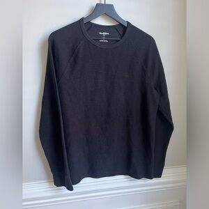 Black Henley crewneck sweatshirt size medium